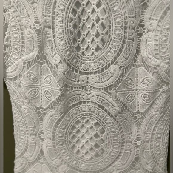 NWT Lulus Crochet Lace Scalloped Edge
Short Sleeve Sheath Dress Backless - Picture 6 of 7